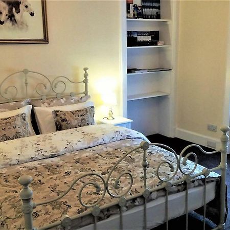 Cozy Central Apartment อินเวอร์เนส ภายนอก รูปภาพ