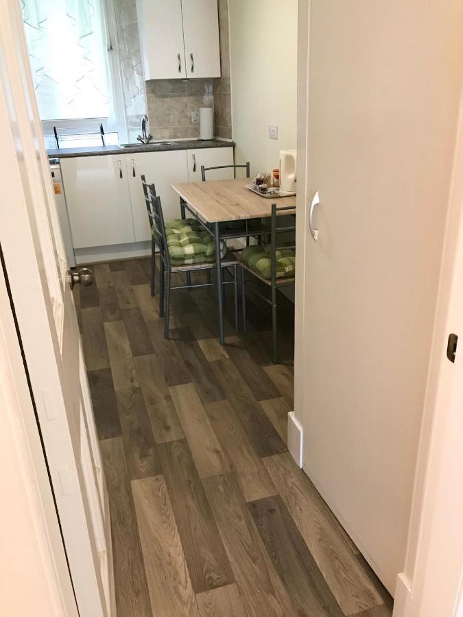 Cozy Central Apartment อินเวอร์เนส ภายนอก รูปภาพ